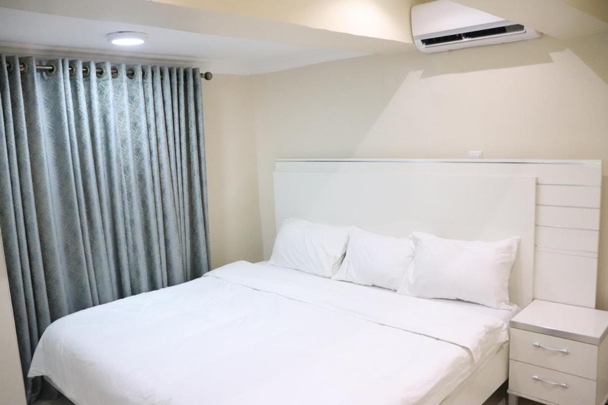 Appleville Suites Ikeja Bagian luar foto