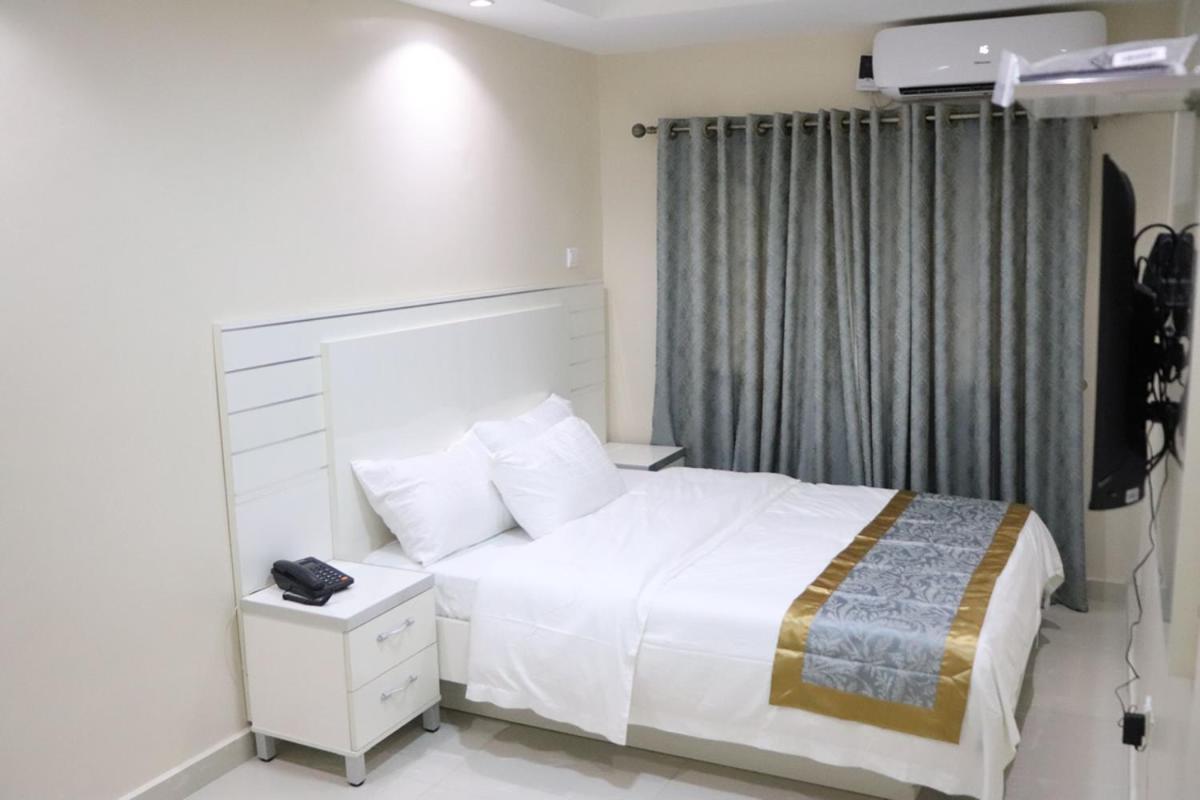 Appleville Suites Ikeja Bagian luar foto