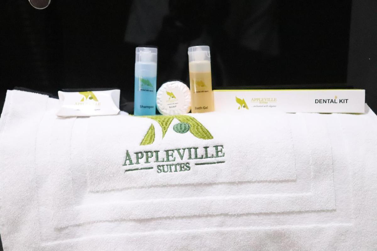 Appleville Suites Ikeja Bagian luar foto