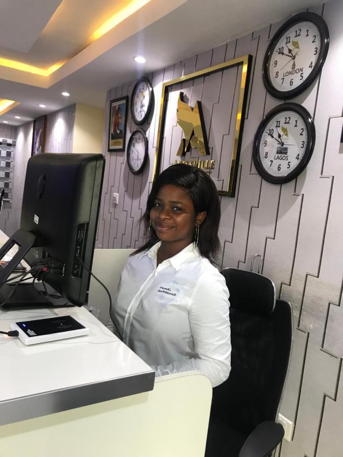 Appleville Suites Ikeja Bagian luar foto