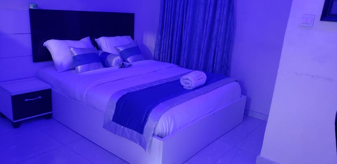 Appleville Suites Ikeja Bagian luar foto