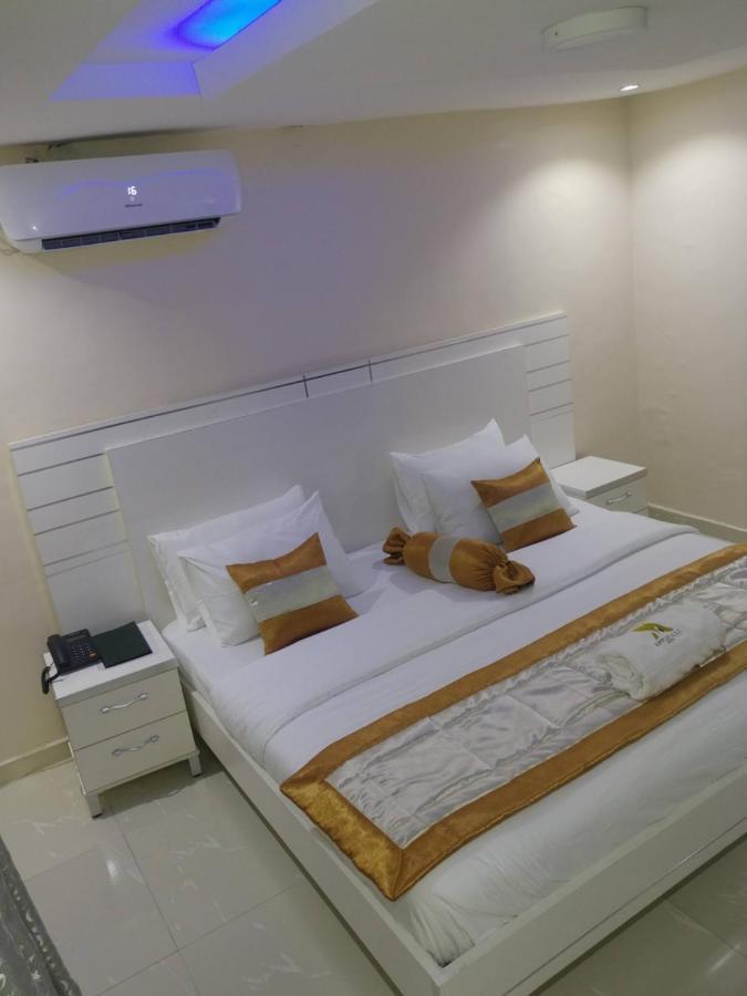 Appleville Suites Ikeja Bagian luar foto