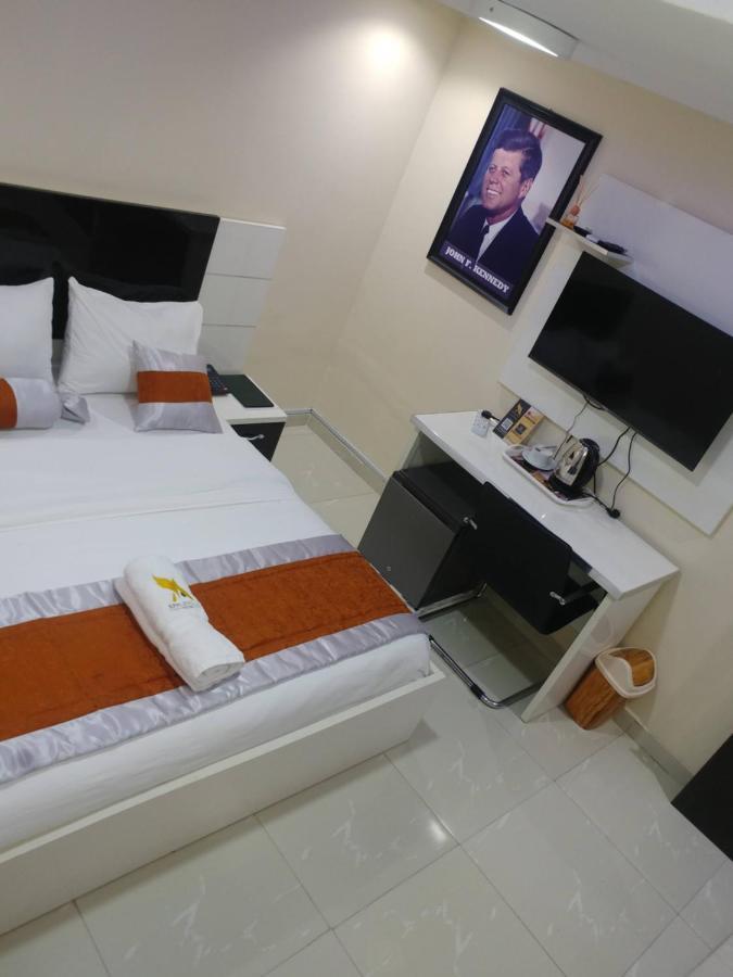 Appleville Suites Ikeja Bagian luar foto