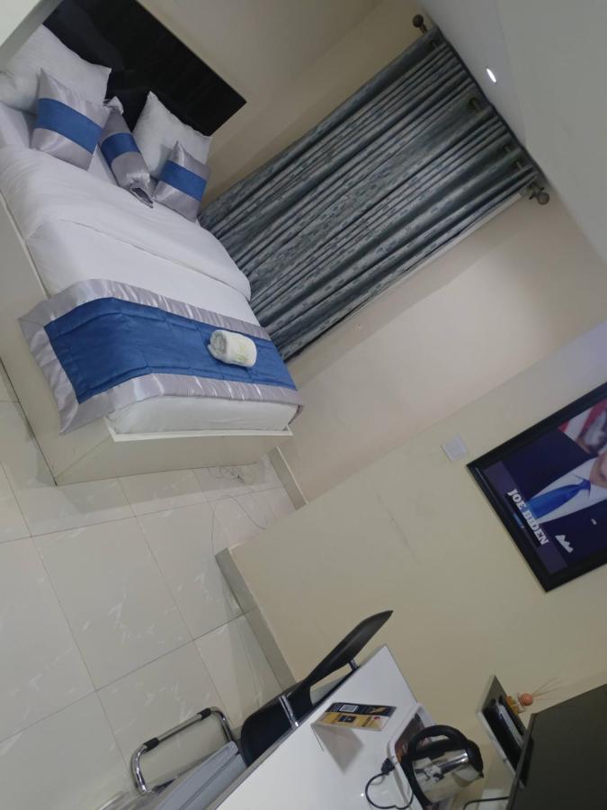 Appleville Suites Ikeja Bagian luar foto