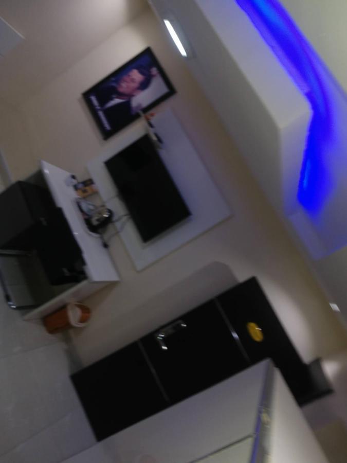 Appleville Suites Ikeja Bagian luar foto