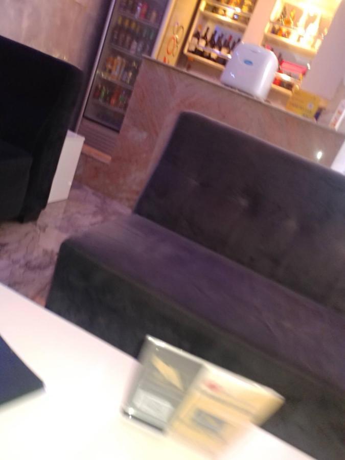 Appleville Suites Ikeja Bagian luar foto
