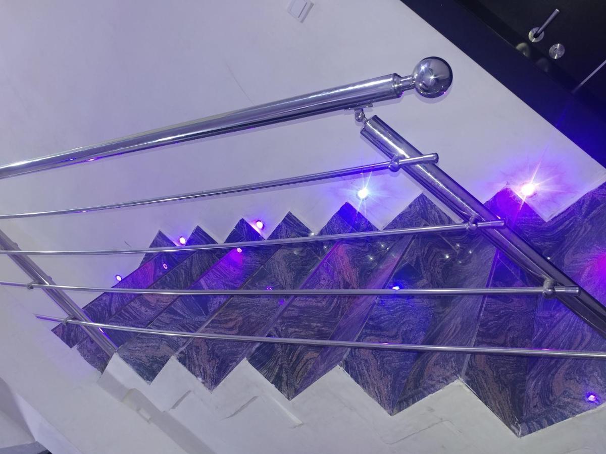 Appleville Suites Ikeja Bagian luar foto