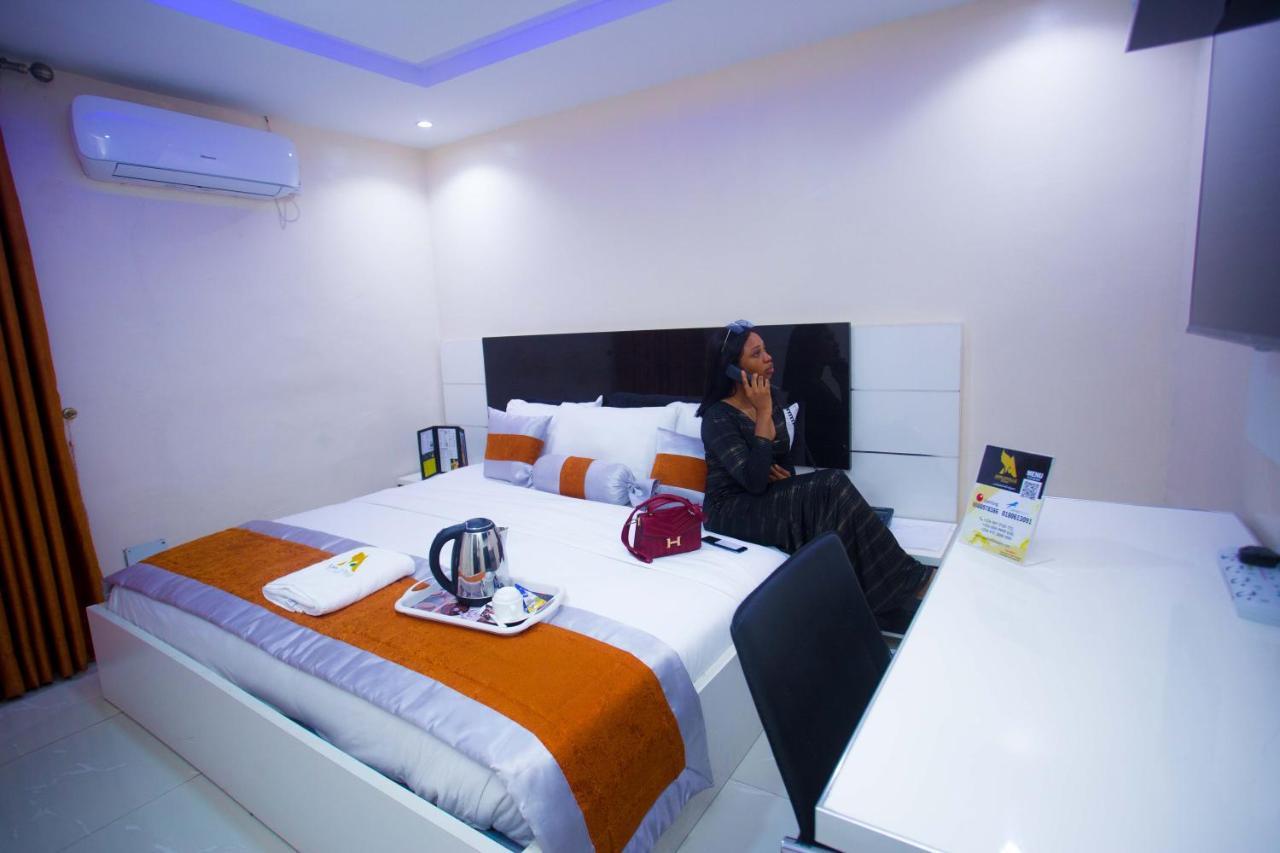 Appleville Suites Ikeja Bagian luar foto