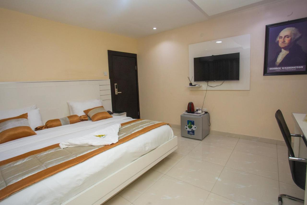 Appleville Suites Ikeja Bagian luar foto